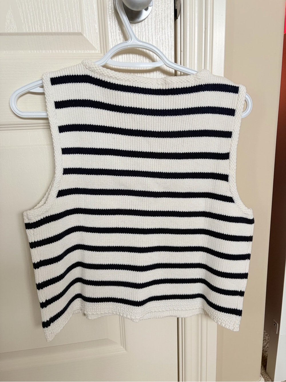 Abercrombie & Fitch Black and Striped Set Ribbed Knit Vest with Button Detail - Picture 6 of 8